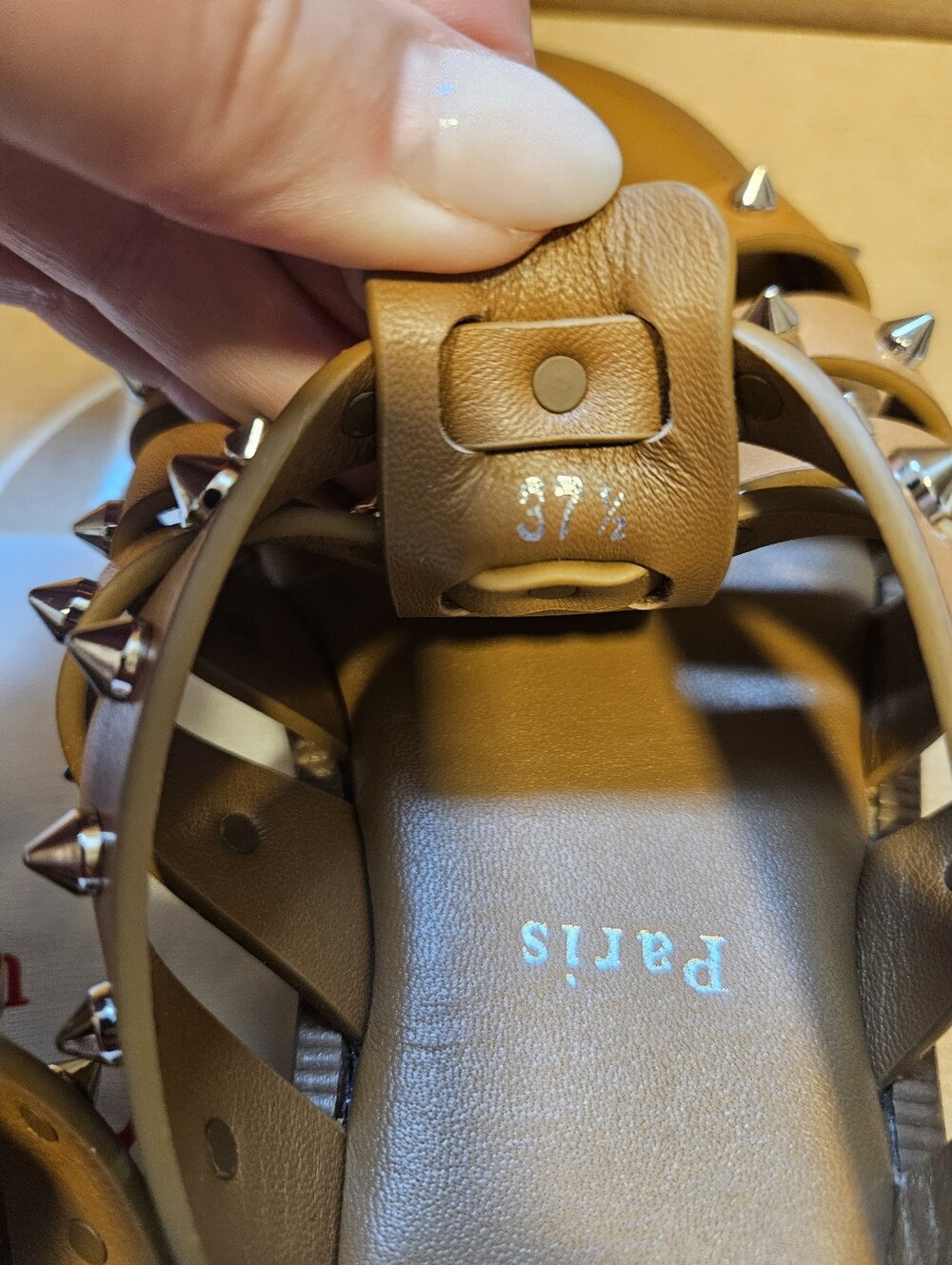$945 Christian Louboutin CHARJA Spiked Flat Leather Sandals Slides Size 37.5 - Picture 9 of 9
